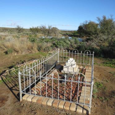Western Cape, MERWEVILLE, Single grave