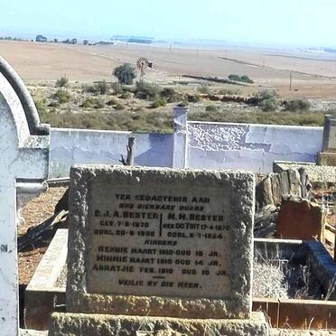 BESTER D.J.A. 1870-1908 & M.M. DU TOIT 1870-1954 :: BESTER Hennie -1910 :: BESTER Mimmie -1910 :: BESTER Annatjie -1910