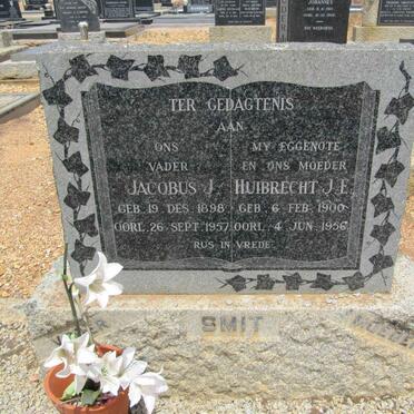 SMIT Jacobus J. 1898-1957 &amp; Huibrecht J.E. 1900-1956