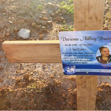 BRUINTJIES Davienne Audrey 1988-2023