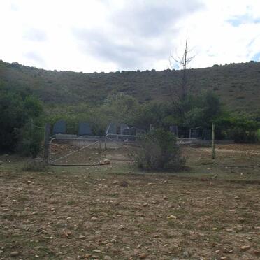 3. Entrance to the cemetery on the farm Hemelroodt
