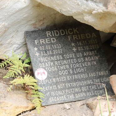 RIDDICK Fred 1933-2022 & Frieda 1935-2010