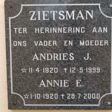 ZIETSMAN Andries J. 1920-1999 &amp; Annie E. 1920-2000