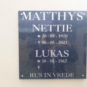 MATTHYS Lukas 1967- &amp; Nettie 1970-2021