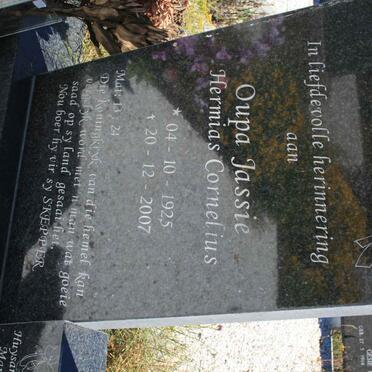 NIEUWOUDT Hermias Cornelius 1925-2007 &amp; Maria Jacoba 1922-2008 