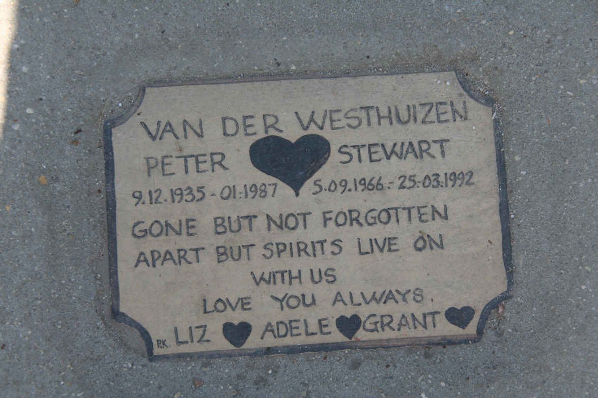 WESTHUIZEN Peter, van der 1935-1987 :: VAN DER WESTHUIZEN Stewart 1966-1992