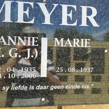 MEYER M.G.J. 1935-2006 &amp; Marie 1937-