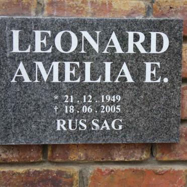 LEONARD Amelia E. 1949-2005