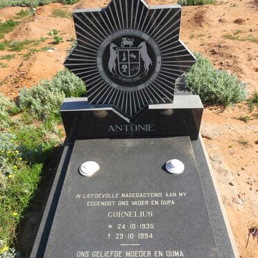 ANTONIE Cornelius 1935-1994 & Nettie 1939-