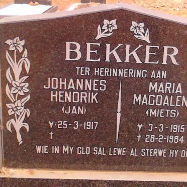 BEKKER Johannes Hendrik 1917-  &amp; Marie Magdalena 1915-1984 :: BEKKER Hester Maria 1930-2003