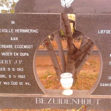BEZUIDENHOUT Gert J.P. 1913-1982 &amp; S.J.W. (Babs)  1919-1998