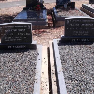 CLAASSEN Petrus Johannes 1932-2002 &amp; Marjorie Mona 1936-2002