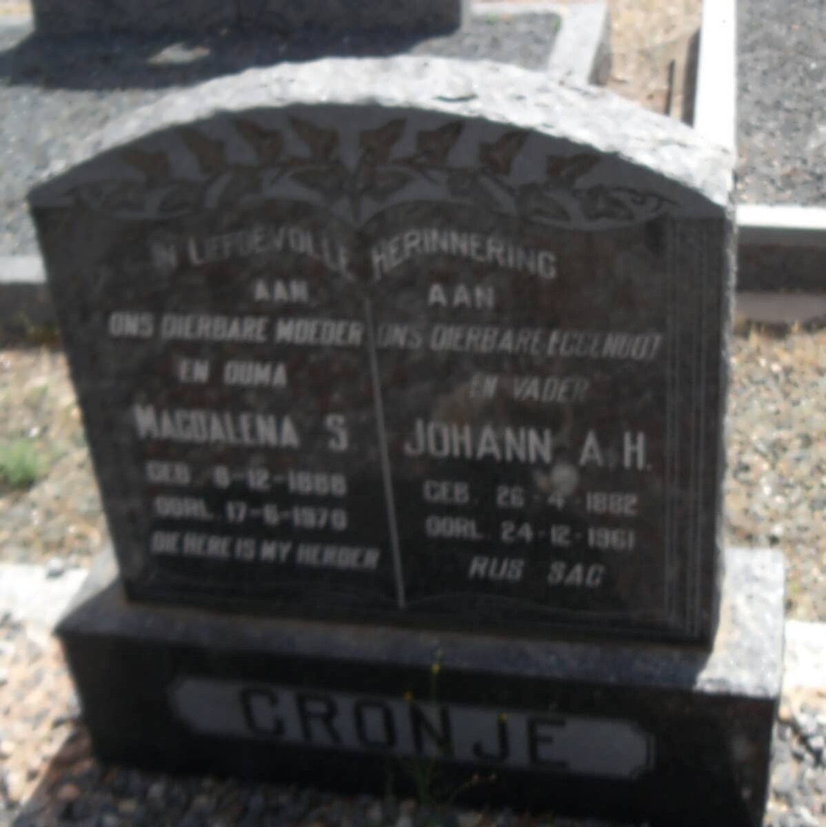 CRONJÉ Johann A.H. 1882-1961 &amp; Magdalena S. 1888-1970