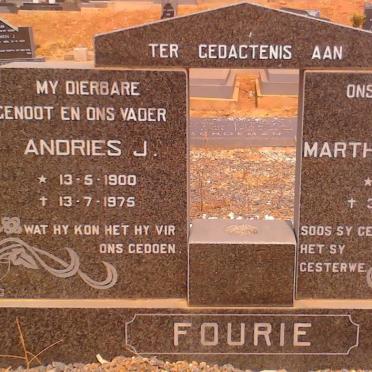 FOURIE Andries J. 1900-1975 &amp; Martha Susanna 1904-1989