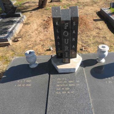 FOURIE Klasie 1925-1992 & Sarah 1925-1999