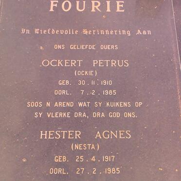FOURIE Ockert Petrus 1910-1985 &amp; Hester Agnes 1917-1985