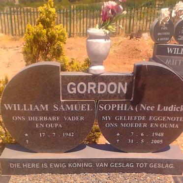 GORDON William Samuel 1942- &amp; Sophia LUDICK 1948-2005