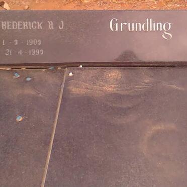 GRUNDLING Karel Frederick H.J. 1909-1993 &amp; Jacomina Charolina 1906-1972