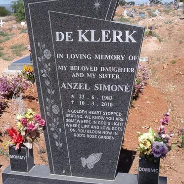 KLERK Anzel Simoné, de 1983-2010