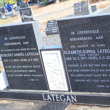LATEGAN Burgert Daniel 1907-1985 &amp; Elizabeth Sophia TRUTER 1911-2000
