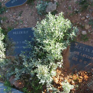 LOURENS Willem H.P. 1912-1982  & Aletta E. LATEGAN 1918- _4