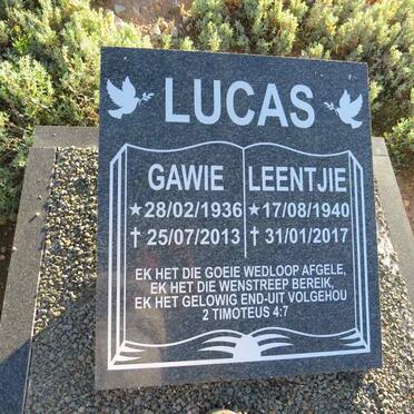 LUCAS Gawie 1936-2013 & Leentjie 1940-2017