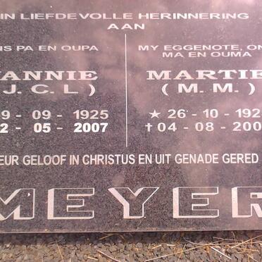 MEYER J.C.L. 1925-2007 &amp; M.M. 1928-2006