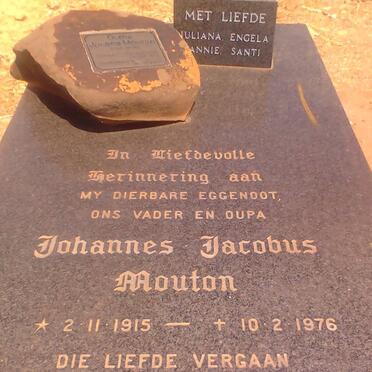 MOUTON Johannes Jacobus 1915-1976 & Juliana