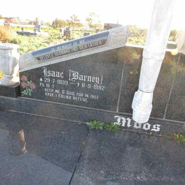 MOOS Isaac 1939-1992