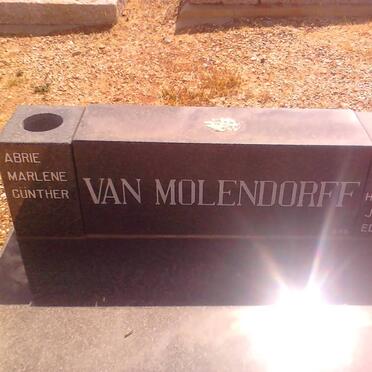 MOLENDORFF John George, van 1928-2000 &amp; Susanna Petronella 1925-1997