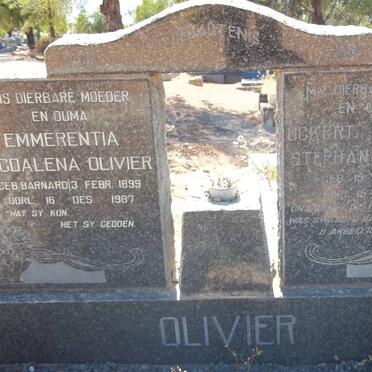 OLIVIER Ockert Johannes Stephanus 1890-1953 &amp; Emmerentia Magdalena BARNARD 1899-1957