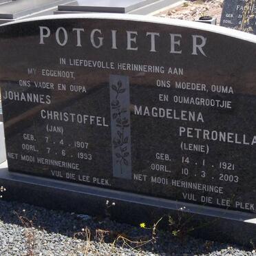 POTGIETER Johannes Christoffel 1907-1993 &amp; Magdalena Petronella 1921-2003