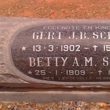 SCHAAP Gert J.B. 1902-1987 &amp; Betty A.M. 1909-1998