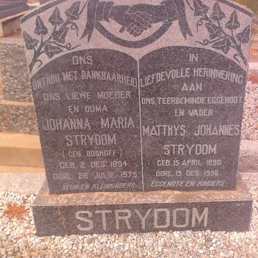 STRYDOM Matthys Johannes 1890-1956 &amp; Johanna Maria BOSHOFF 1894-1975