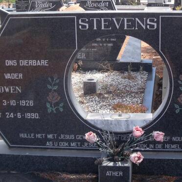 STEVENS Owen 1926-1990 &amp; Anna S.E. 1926-1990