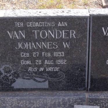 TONDER Johannes W., van 1899-1962 &amp; Paulina W. SCHOEMAN 1902-1985