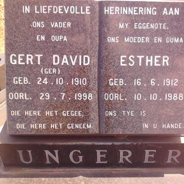 UNGERER Gert David 1910-1998 &amp; Esther 1912-1988