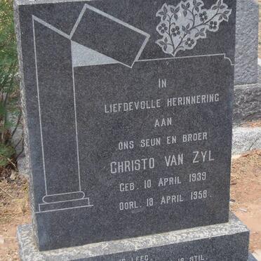 ZYL Christo, van 1939-1958