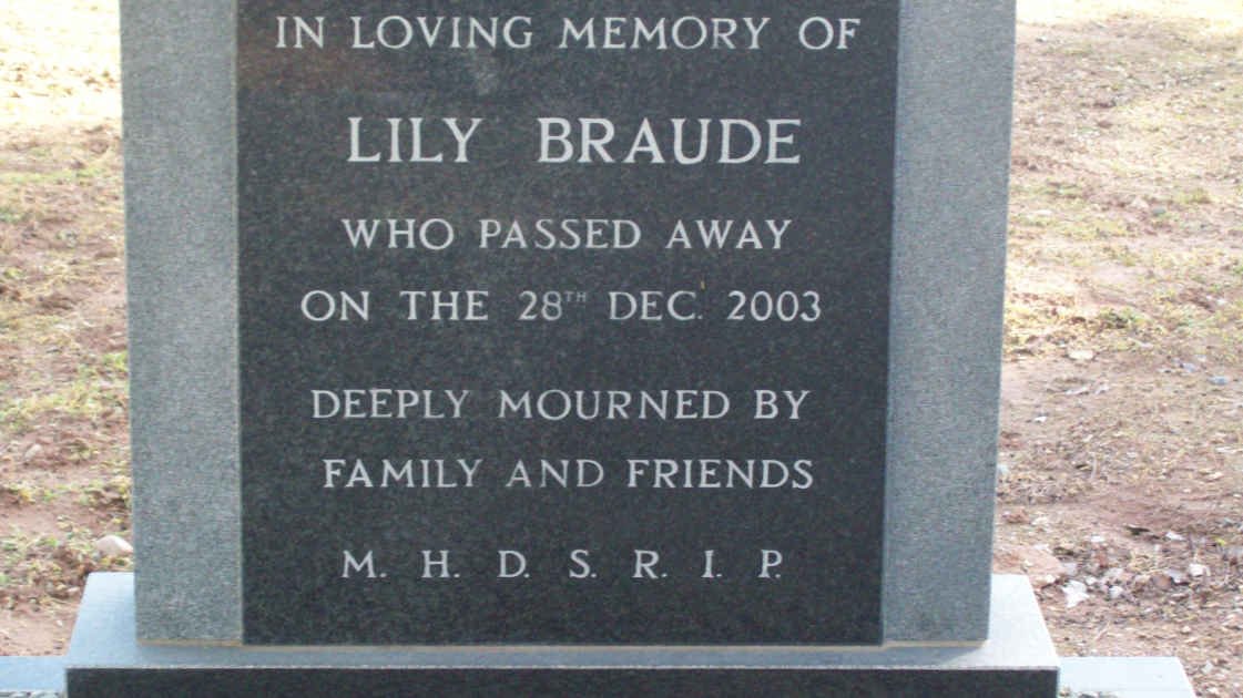 BRAUDE Lily  -2003