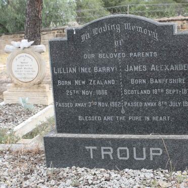 T - Vanne :: Surnames - T