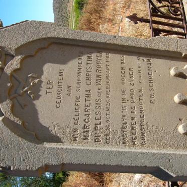 Western Cape, OUDTSHOORN district, Kamanassievallei, Hotoms Kloof 136_1, farm cemetery