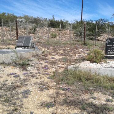 Western Cape, OUDTSHOORN district, Swartberg, Voorbedagt 33, Voorbedacht farm cemetery_4