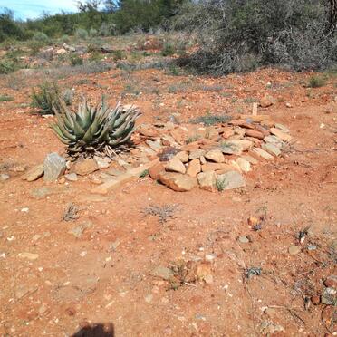 Western Cape, OUDTSHOORN district, Swartberg, Nooitgedagt 30_1, farm cemetery