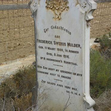 Western Cape, OUDTSHOORN district, Armoed 159_03, Muldersbank, farm cemetery