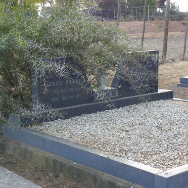 FOURIE Andries Jonathan 1940-1983 &amp; Juliana 1947-1983