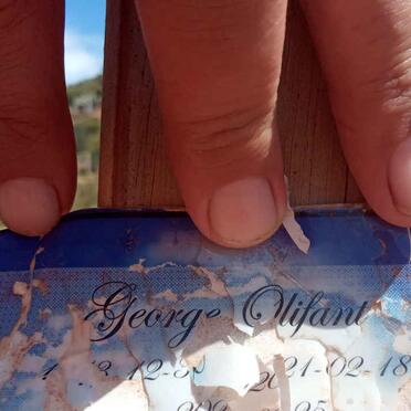 OLIFANT George ?-2021