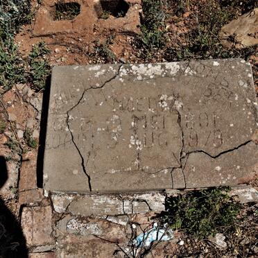 OKTOBER Mina1891-1978