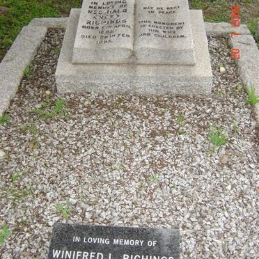 RICHINGS Reginald 1882-1956 &amp; Winifred L. 1903-2000