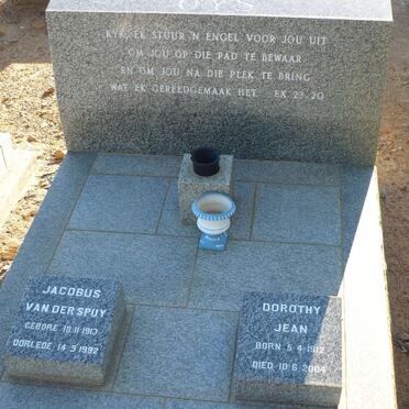 UYS Jacobus van der Spuy 1913-1992 &amp; Dorothy Jean 1912-2004