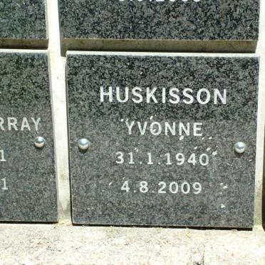 HUSKISSON Yvonne 1940-2009